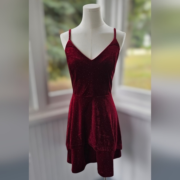 Speechless Sparkly Scarlet Red Velvet Dress Size 15 - Picture 1 of 8